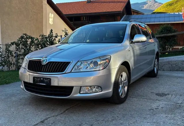 SKODA OctaviaC2.0TDI4x4 — zdjęcie pojazdu z aukcji